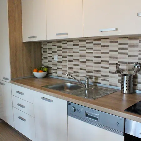 Apartament Marin1 *